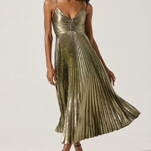 NWT Astr Blythe Metallic Plisse Midi Dress Large